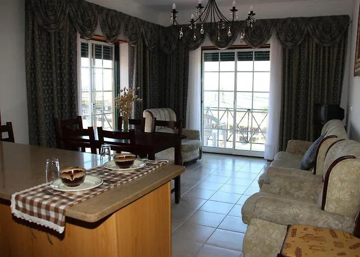 Vina's Place *