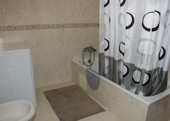 ビニャズ プレイス